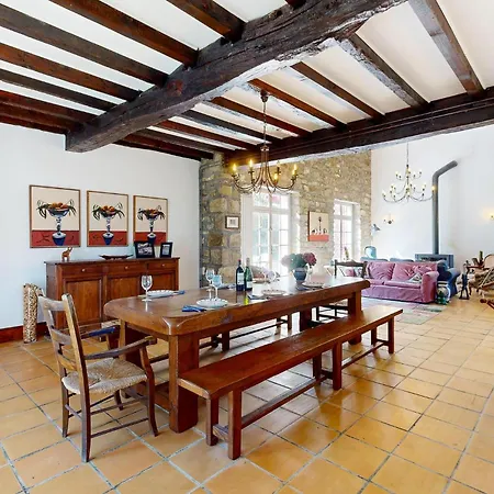In With Private Swimming Pool, Be Inside Or Outside * Oregue